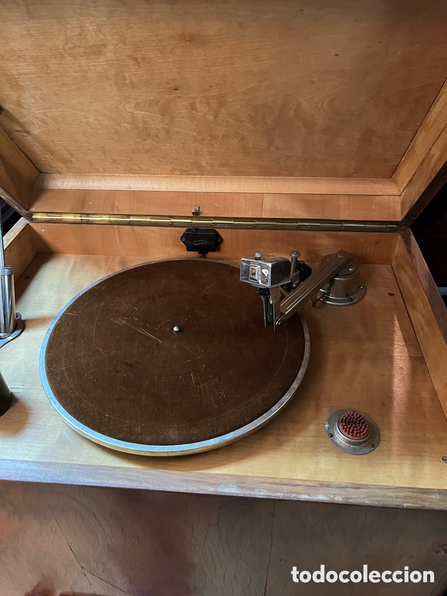Radios antiguas: Giradiscos con radio, funcionando - Foto 2