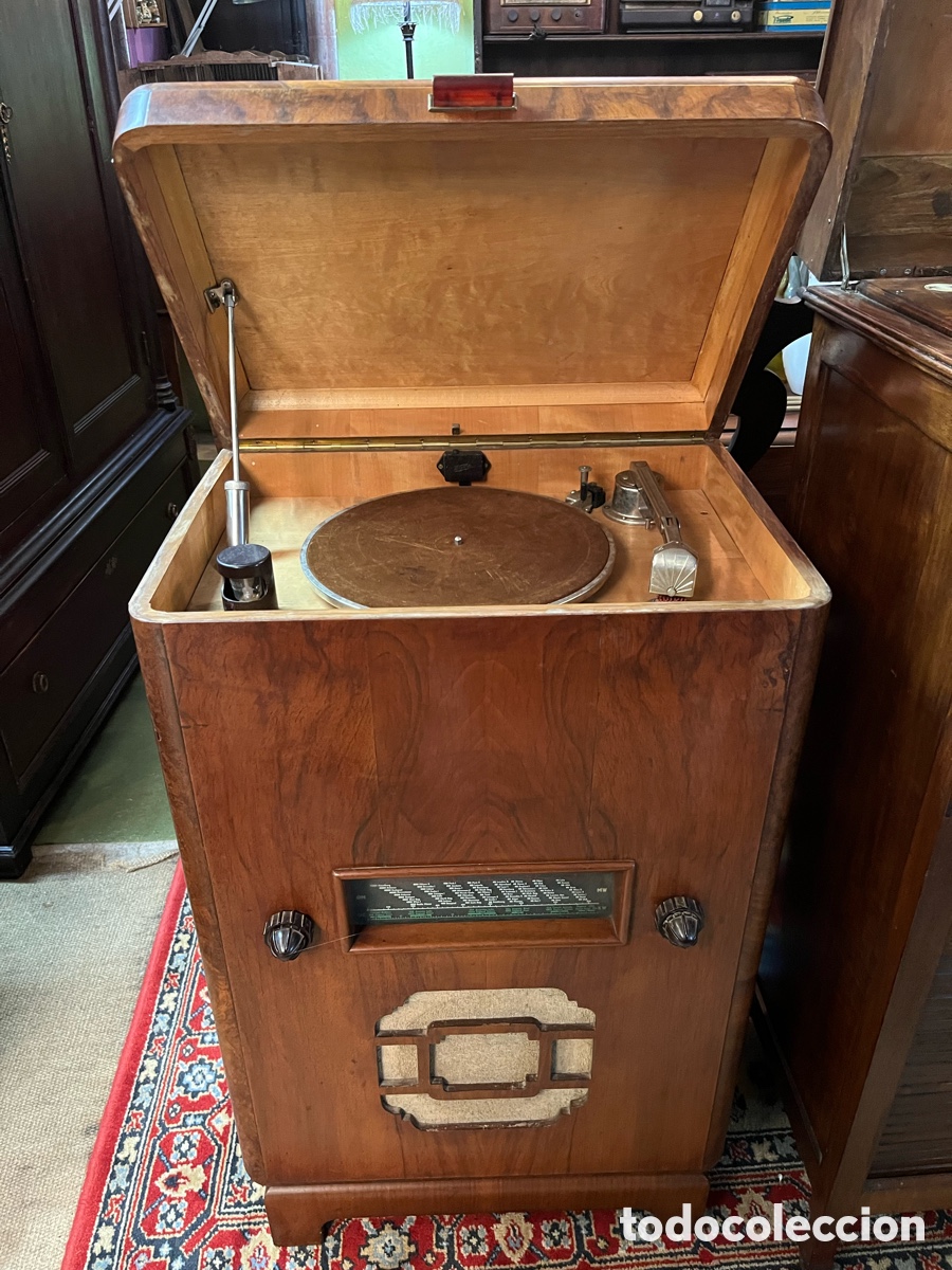 Radios antiguas: Giradiscos con radio, funcionando - Foto 1