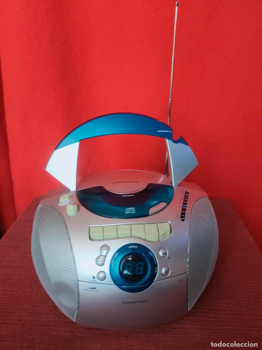 Radios antiguas: Radio CD Grundig- portatil - Foto 1