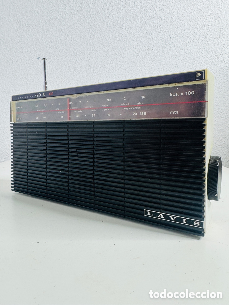 Radios antiguas: Lavis 320 B Transistor Radio Spain 1970 - Foto 4
