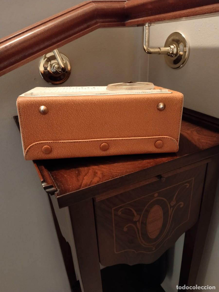Radios antiguas: Radio transistor Schneider-Cadet Luxe - Foto 5