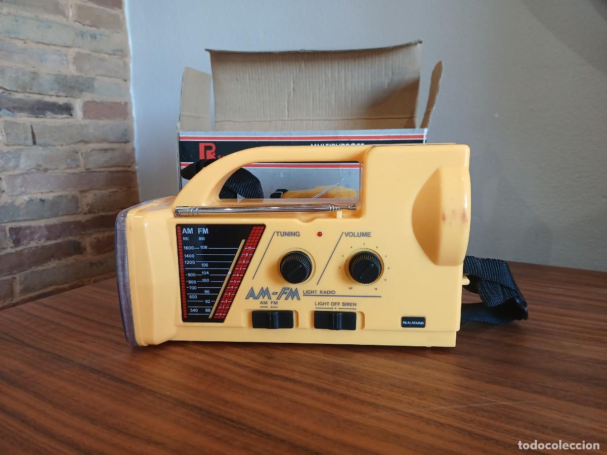 Radios antiguas: Radio transistor con. Luz y sirena Realsound - Foto 1