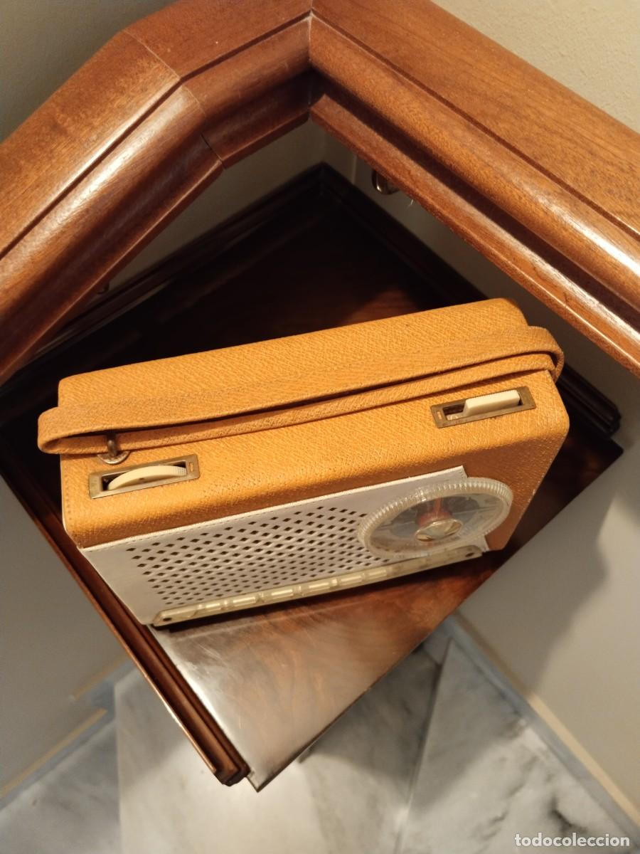 Radios antiguas: Radio transistor Schneider Cadet de luxe - Foto 2