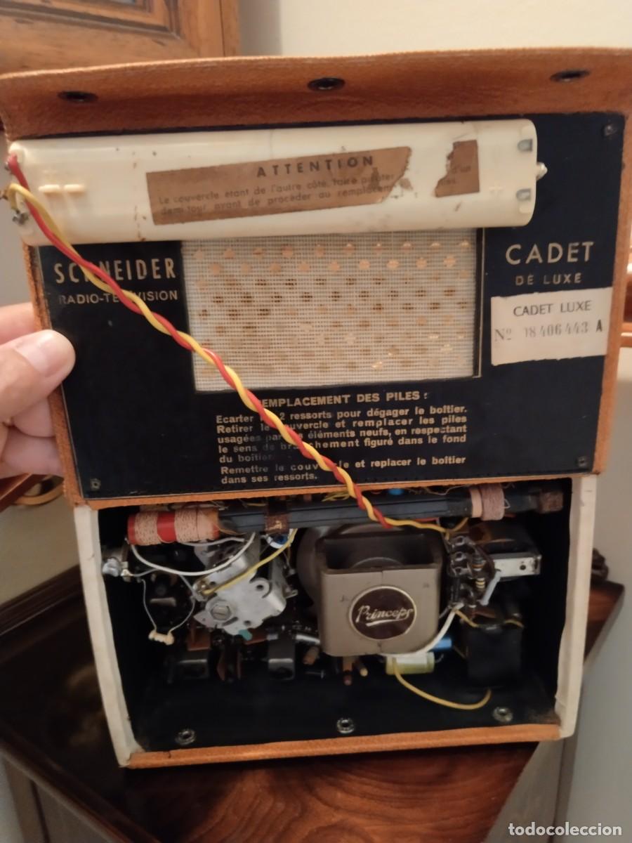 Radios antiguas: Radio transistor Schneider Cadet de luxe - Foto 8
