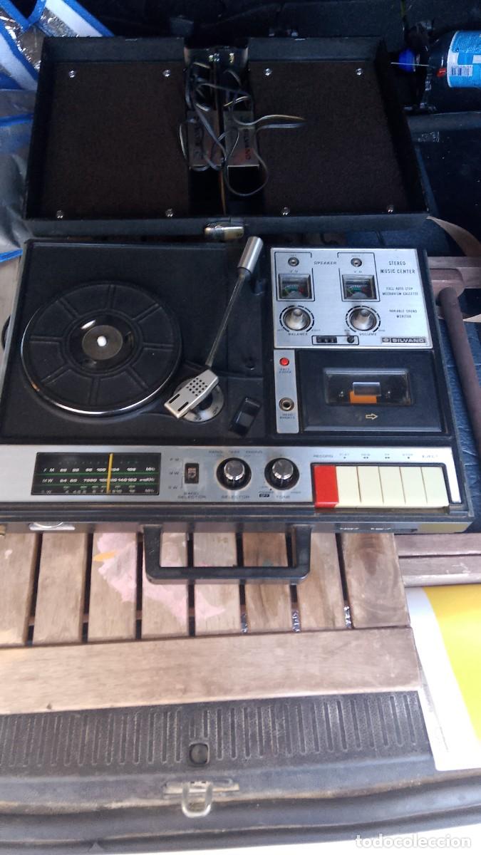 Radios antiguas: Tocadiscos vintage silvano - Foto 2