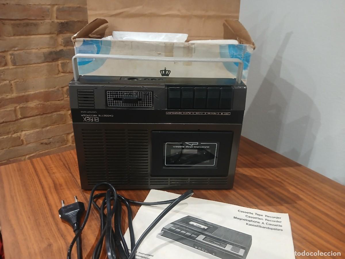 Radios antiguas: Cassette tape player Elbex - Foto 1