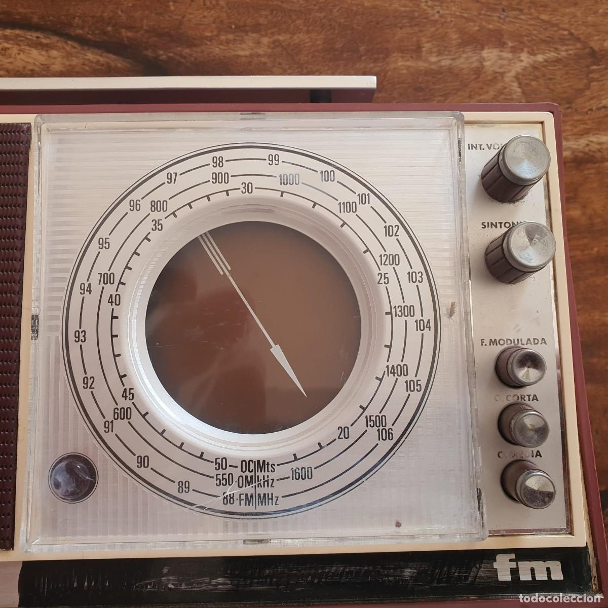 Radios antiguas: Radio Inter modelo Niza a&ntilde;o 1969 - Foto 7
