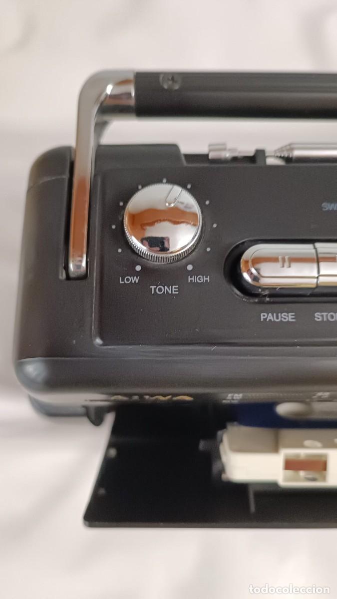 Radios antiguas: Radio-Cassette Recorder AIWA RM-11 - Foto 4