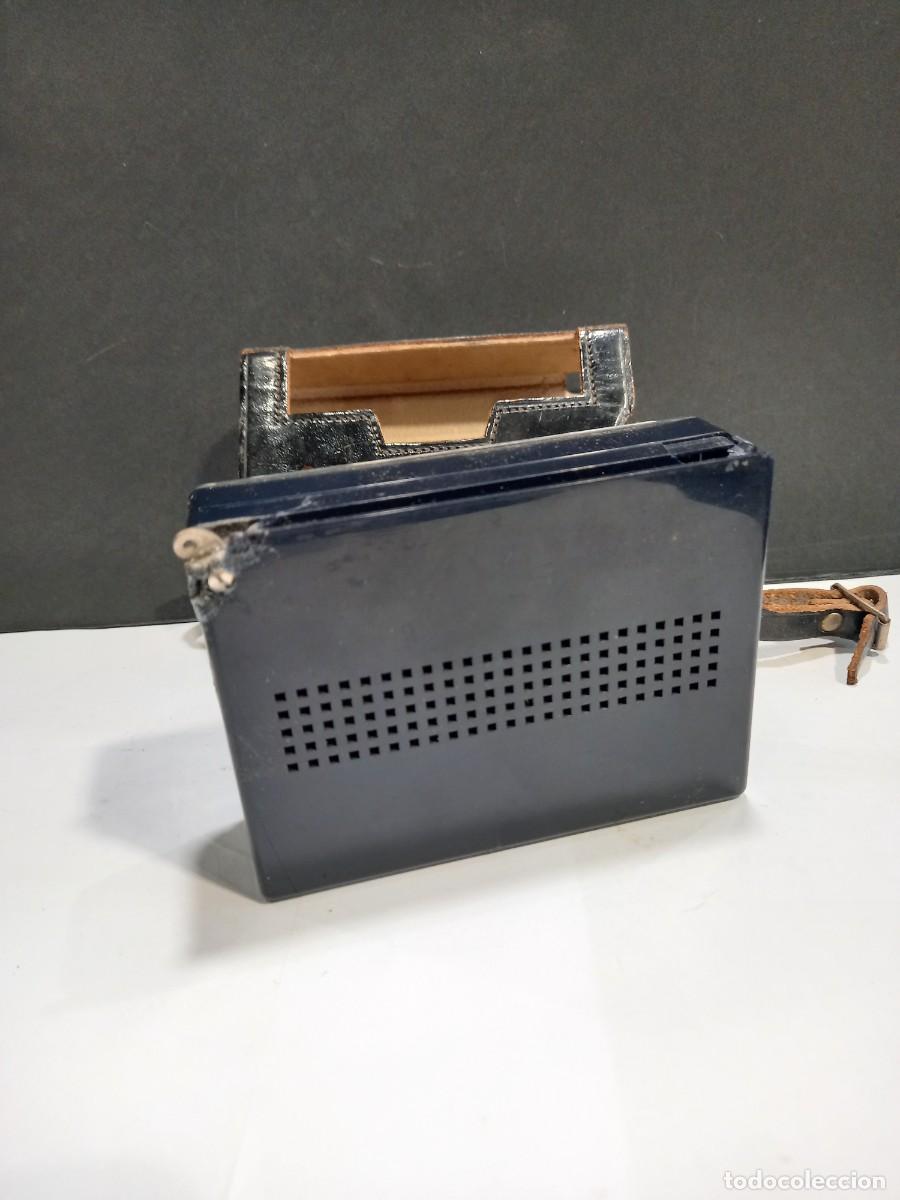 Radios antiguas: RADIO TRANSISTOR PHILIPS CON SU FUNDA ORIGINAL (G) - Foto 4