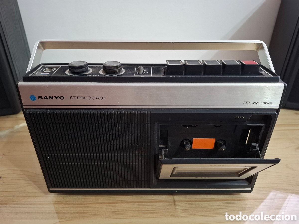 Radios antiguas: Cassette port&aacute;til Sanyo M4200 - Foto 8