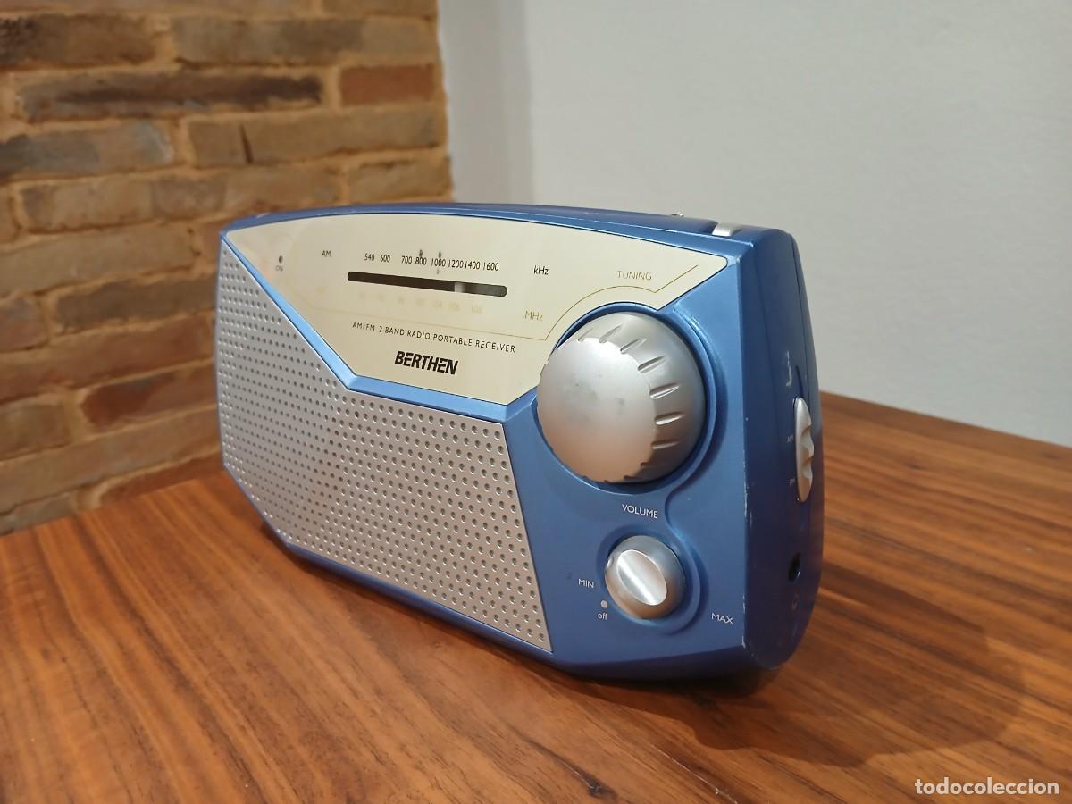 Radios antiguas: Radio transistor Berthem R1000A - Foto 3