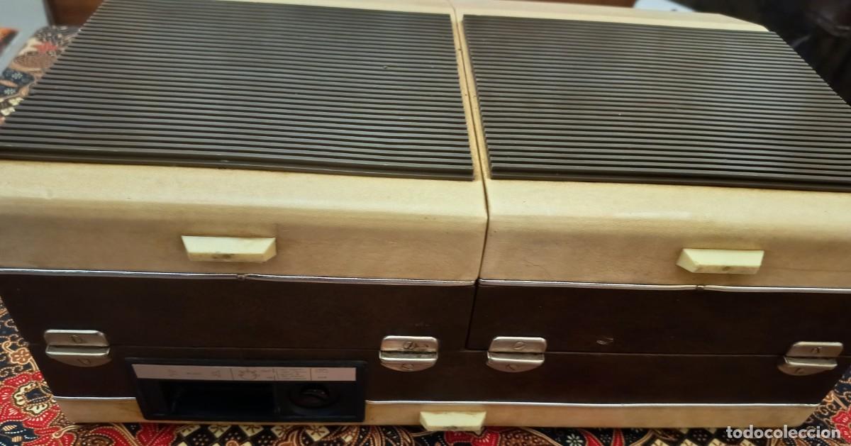 Radios antiguas: TOCADISCOS DE MALETA CON DOS ALTAVOCES COSMO 3810, FUNCIONANDO BIEN - Foto 3