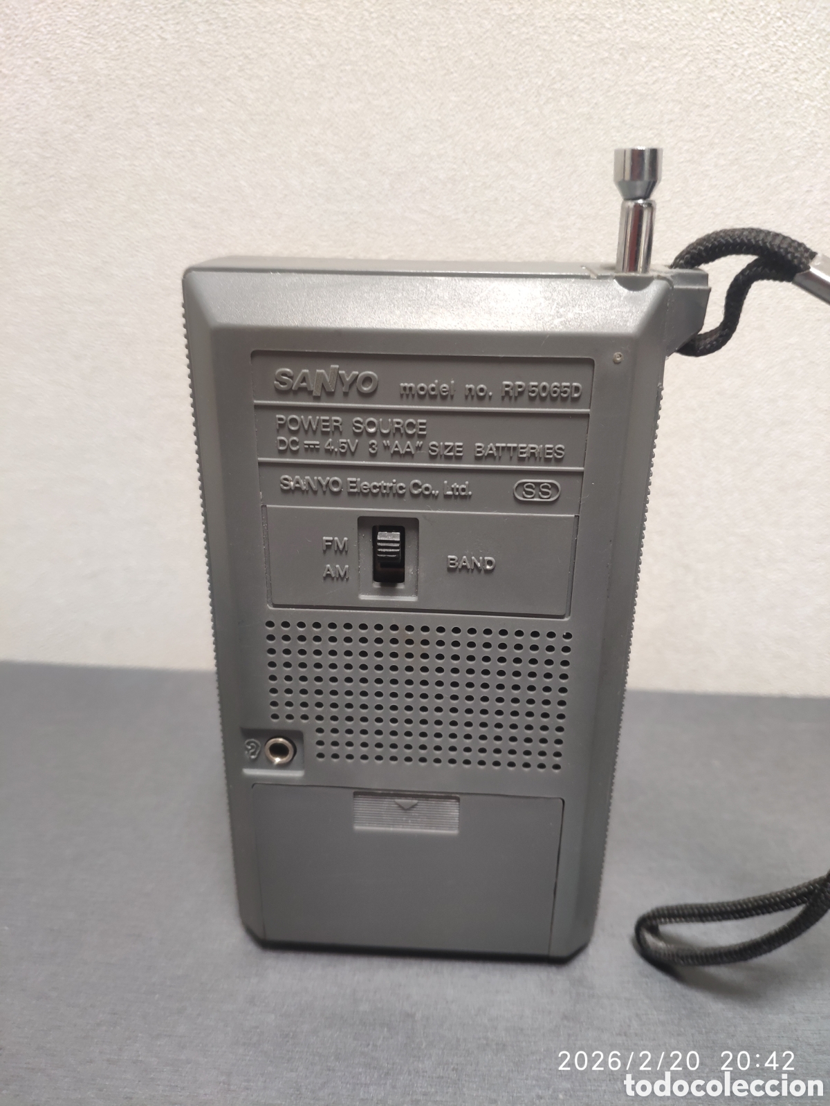 Radios antiguas: Radio transistor Sanyo RP5065D funcionando - Foto 5