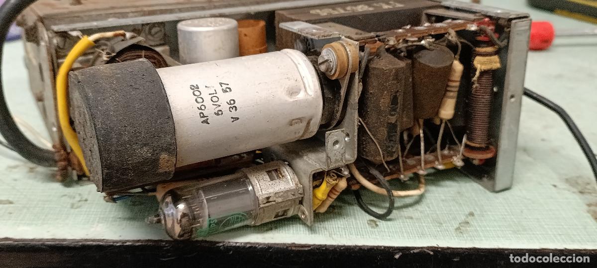 Radios antiguas: RADIO DE COCHE A VALVULAS PHILIPSNF 344 V 2B - Foto 2