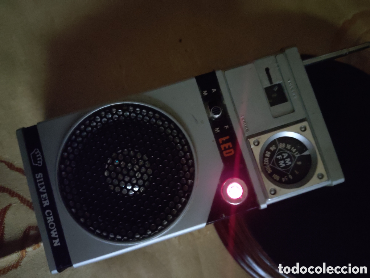 Radios antiguas: Radio & Transistor Silver Crown.A&ntilde;os 60-70. - Foto 2