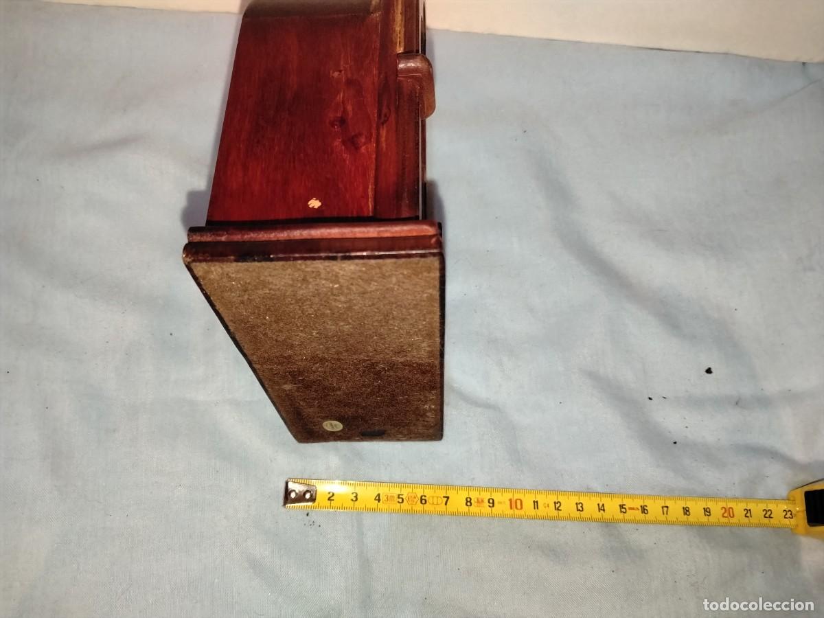 Radios antiguas: RADIO DE CAPILLA EN MADERA - Foto 5
