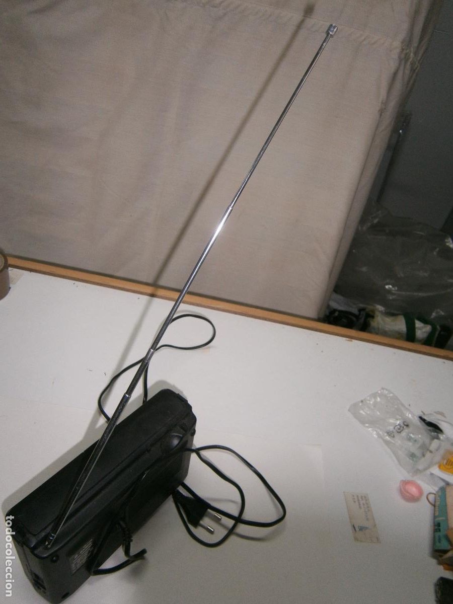 Radios antiguas: ANTIGUA RADIO TRANSISTOR PHILIPS FUNCIONANDO CORRECTAMENTE - Foto 4