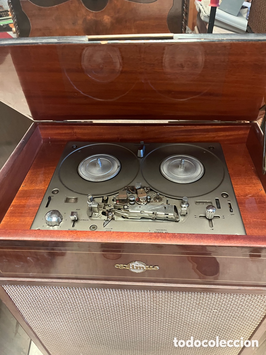 Radios antiguas: Mueble tocadiscos Optimus - Foto 2
