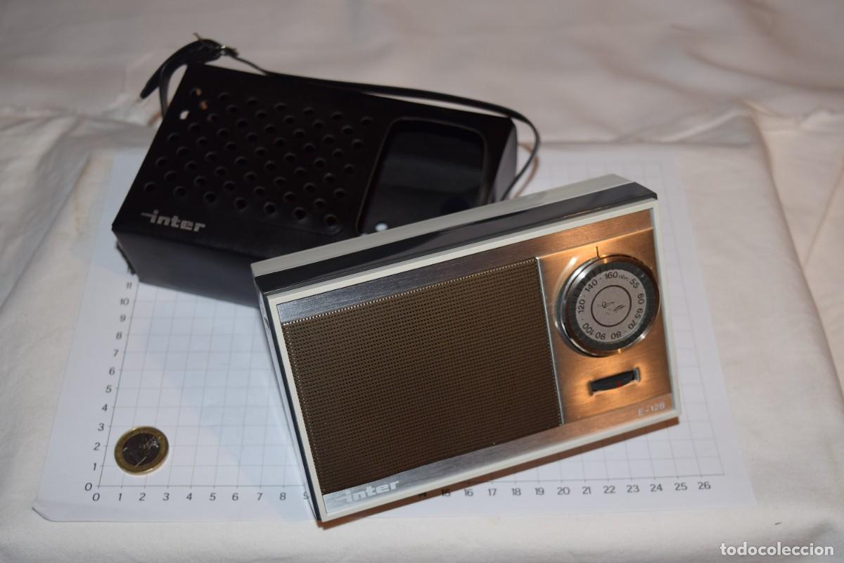 Radios antiguas: Icono a&ntilde;os 60/70, Radio - Transistor INTER E-128 / Made In Spain - M&iacute;nimas se&ntilde;ales uso &iexcl;Mira fotos!