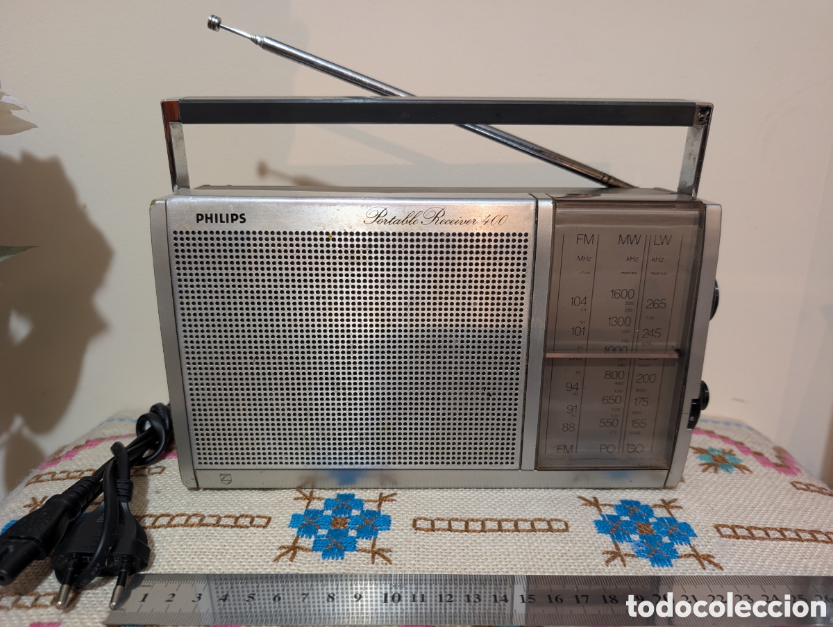 Radios antiguas: Radio Philips Portable Receiver 400, Funciona. - Foto 1