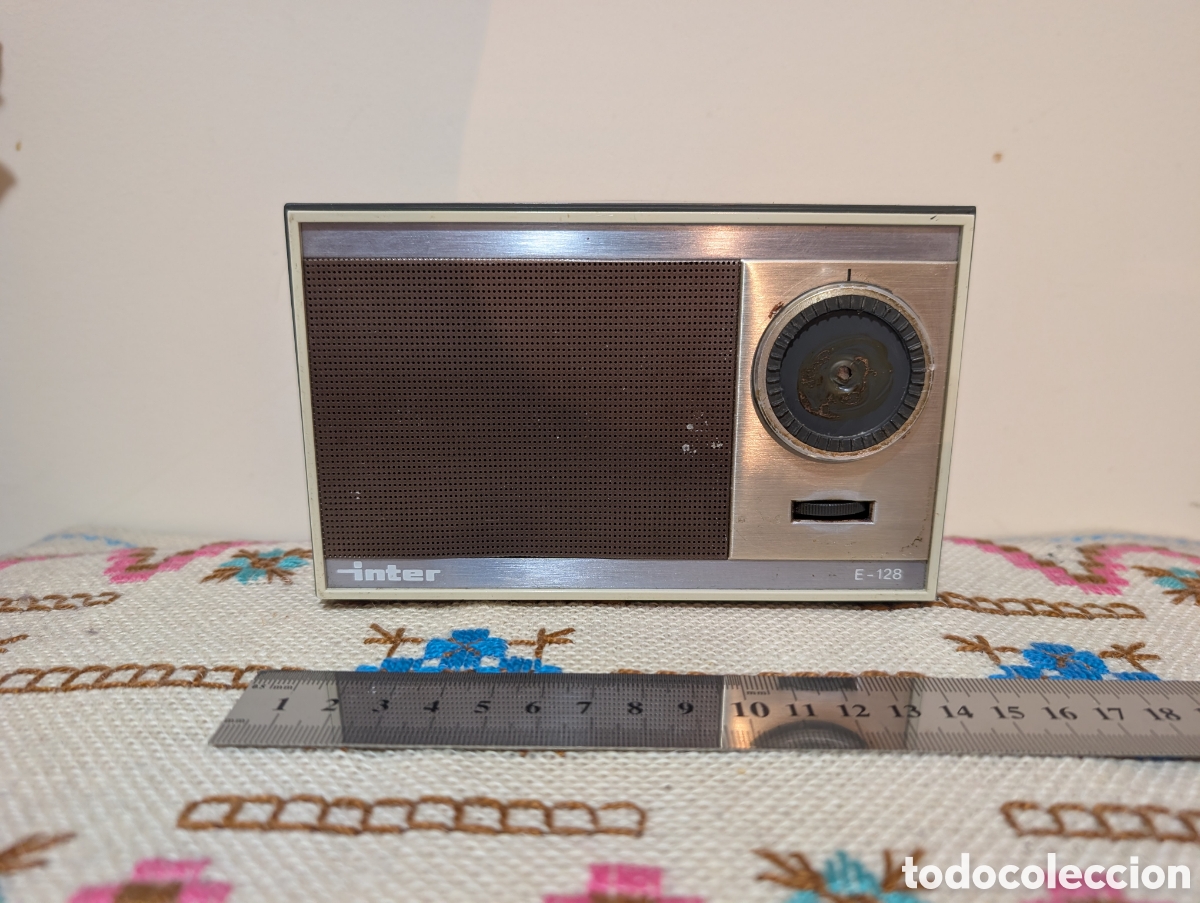 Radios antiguas: Radio Inter E-128, Vintage, funciona. - Foto 1
