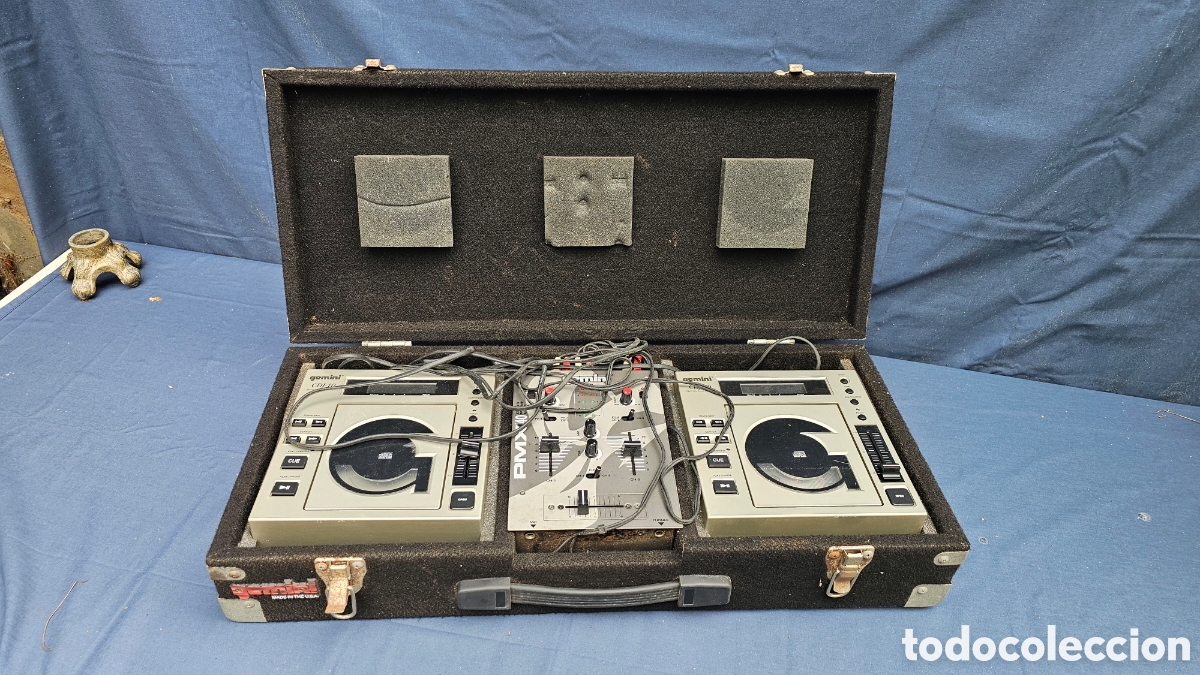 Radios antiguas: Mesa de mezcla vintage port&aacute;til Gemini