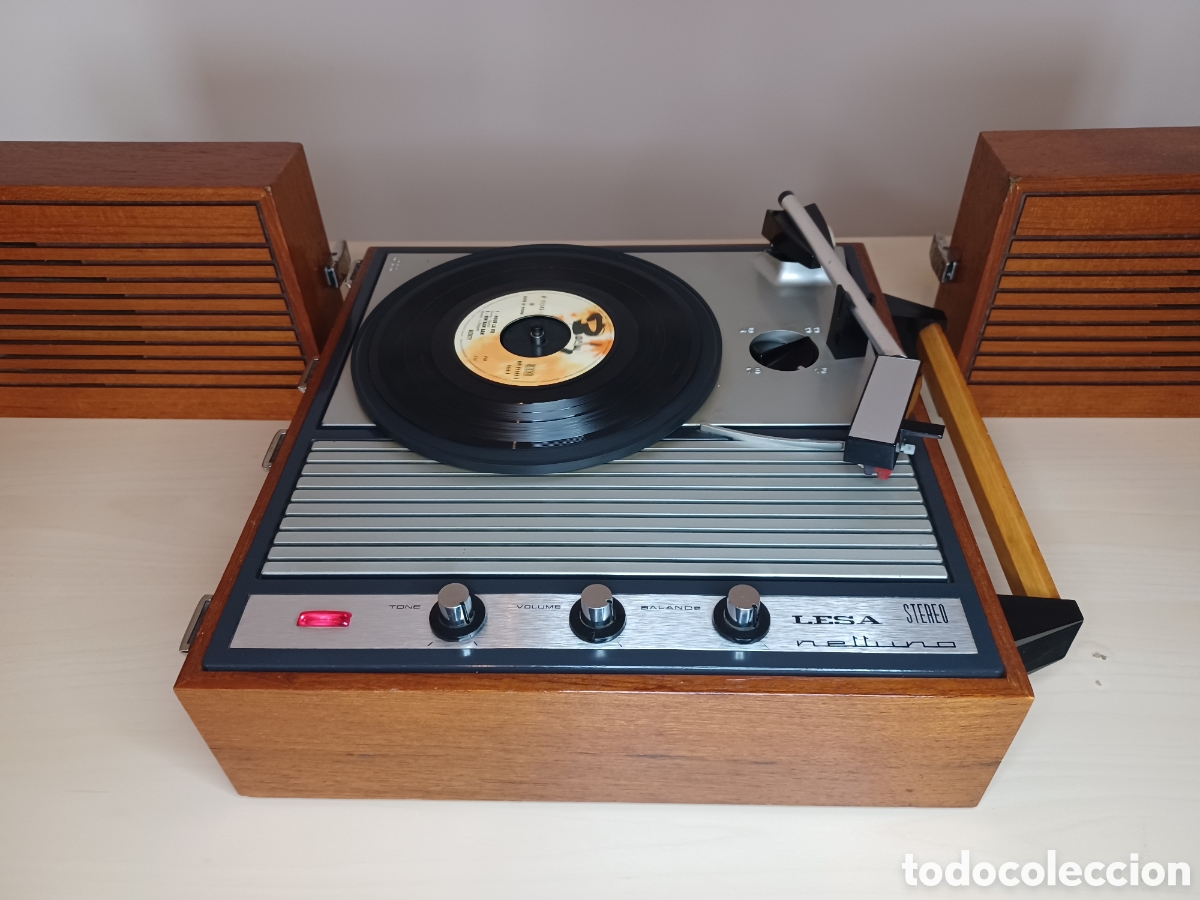 Radios antiguas: Tocadiscos Nettuno Stereo a&ntilde;os 60 malet&iacute;n con altavoces desmontables, revisado