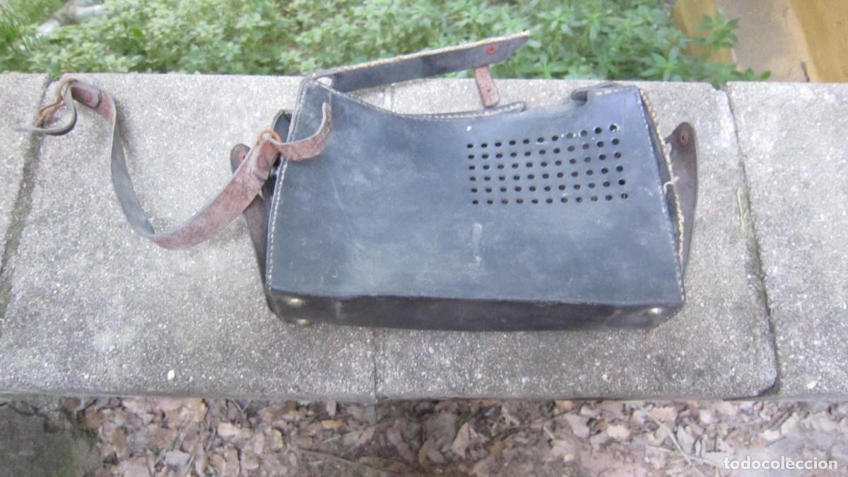 Alte Radios: FUNDA DE PIEL PARA RADIO LAVIS