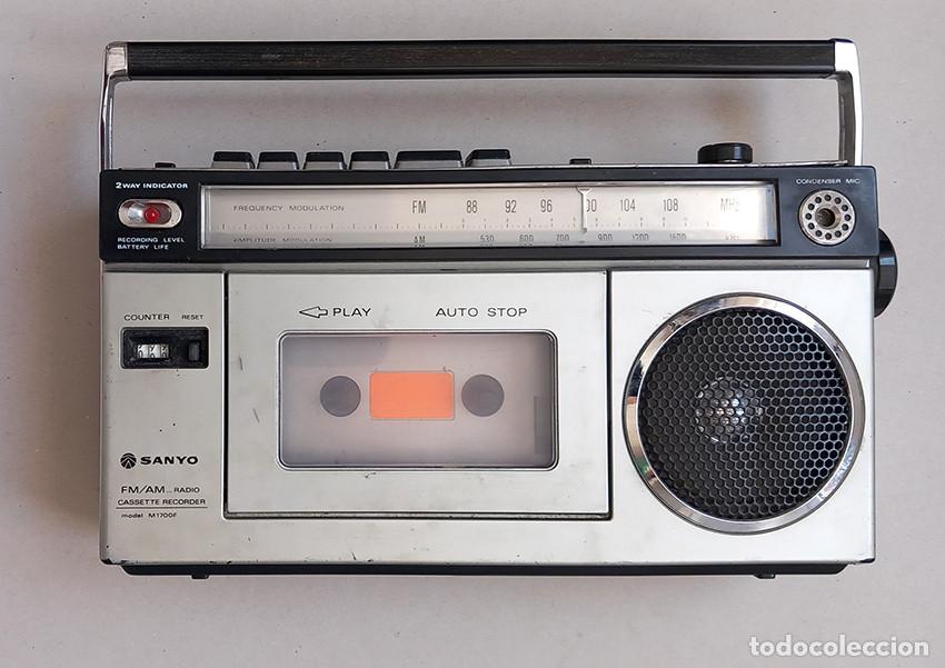 Radios antiguas: Radio casete Sanyo modelo M1700F. FM/AM Cassette Recorder Made in Japan