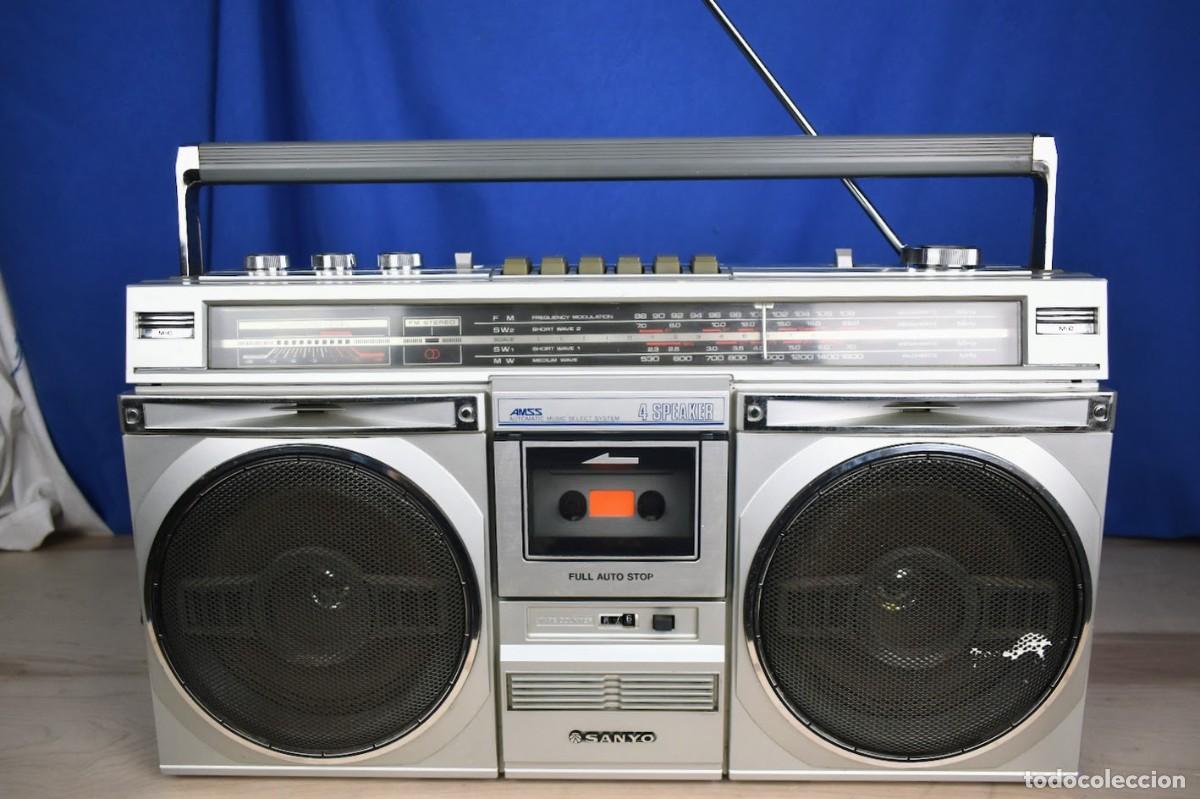 Radios antiguas: Radio cassette Sanyo M 9935K a&ntilde;o 1982 para reparar o piezas