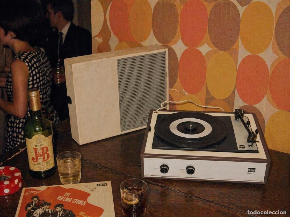 Radios Anciennes: Tocadiscos pic&uacute; de los a&ntilde;os 60