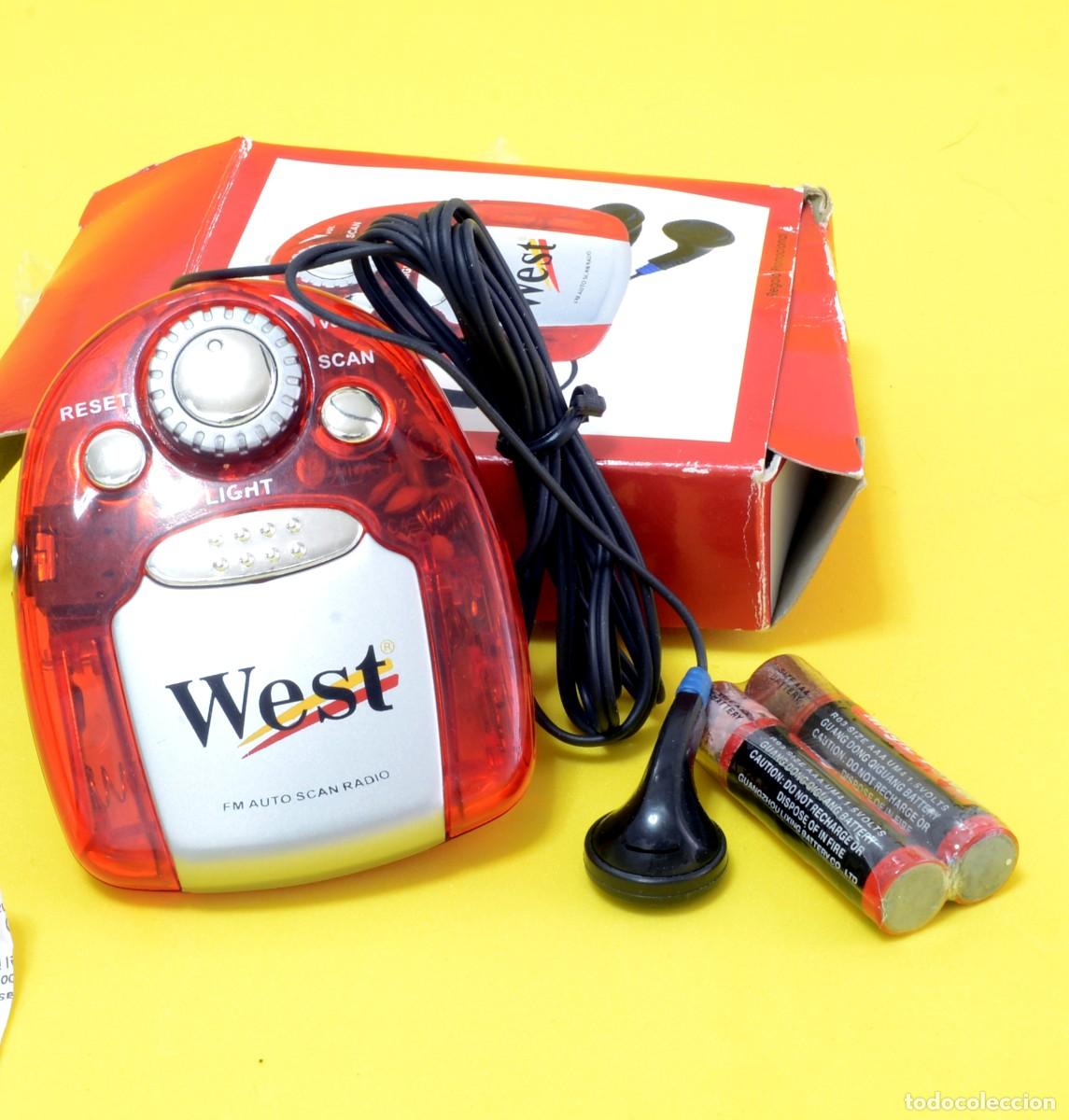Radios antiguas: MINIRADIO PORT&Aacute;TIL WEST, CON AURICULAES, SIN USO