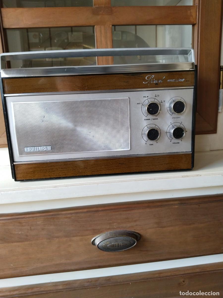 Radios antiguas: Antiguo radio transistor Philips