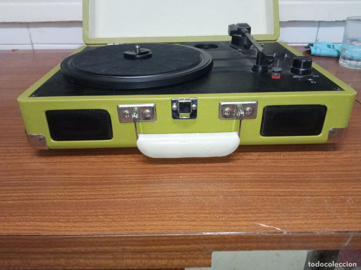 Radios antiguas: Tocadiscos port&aacute;til CROSLEY - Foto 4
