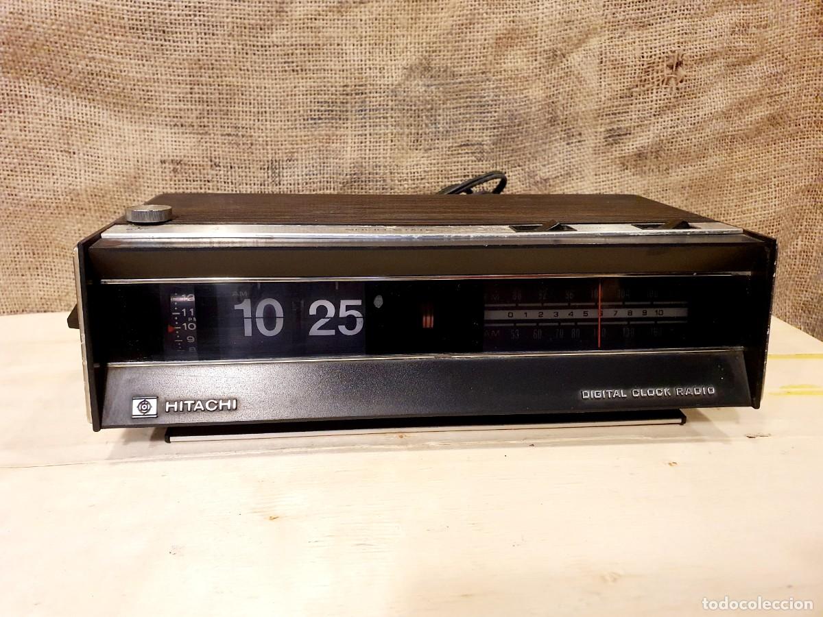 Radios antiguas: Hitachi Solid State de placas. 1973.