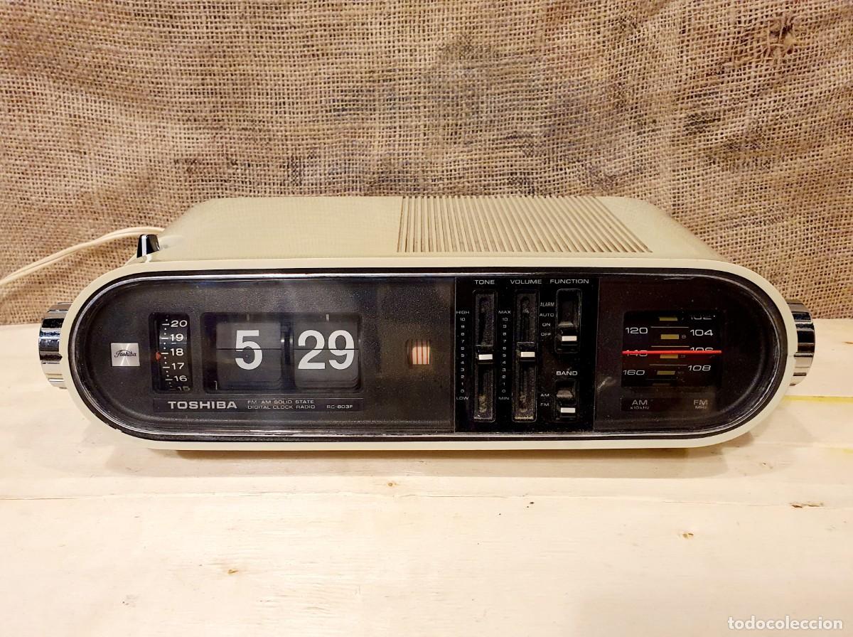 Radios antiguas: Toshiba RC-803F. Space Age. 1974.