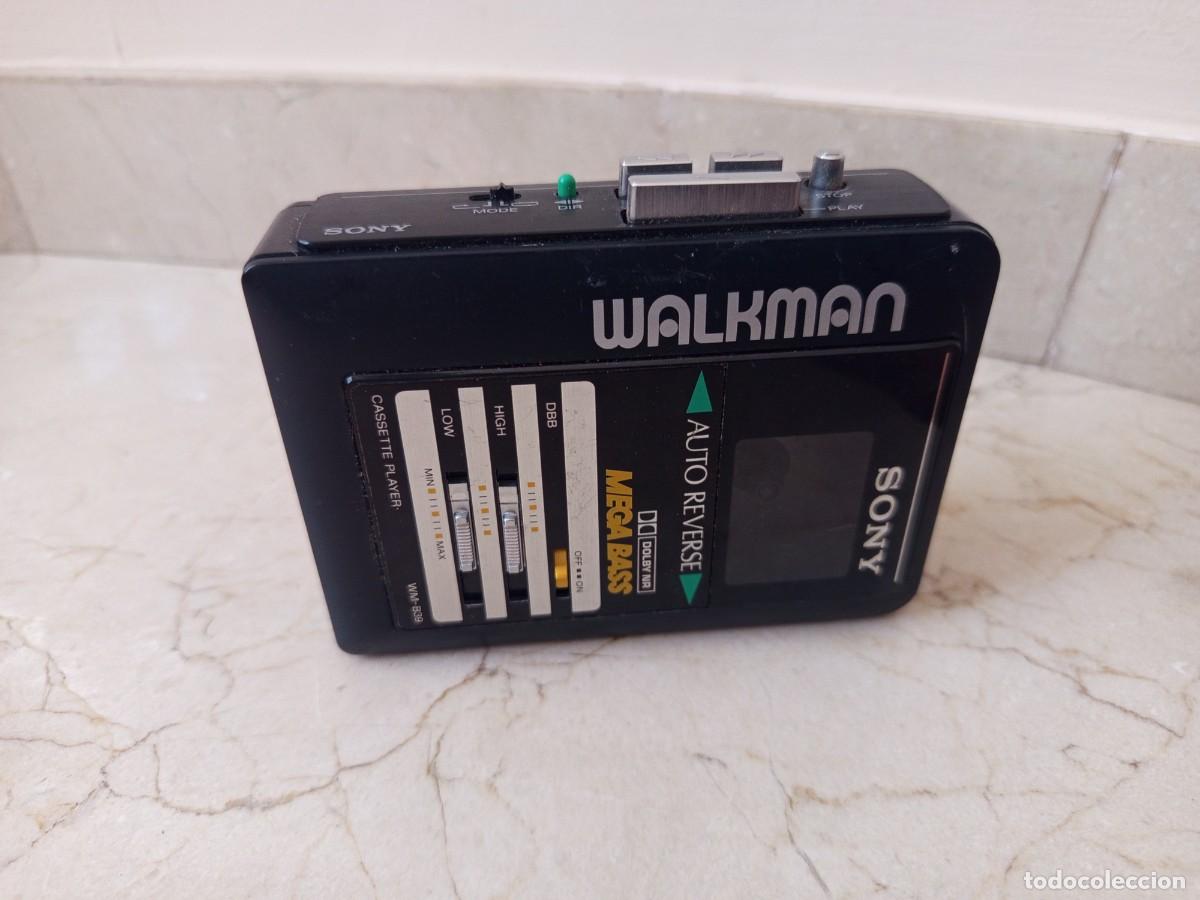 Radios antiguas: Antiguo Walkman Somy Megabass. Funciona!
