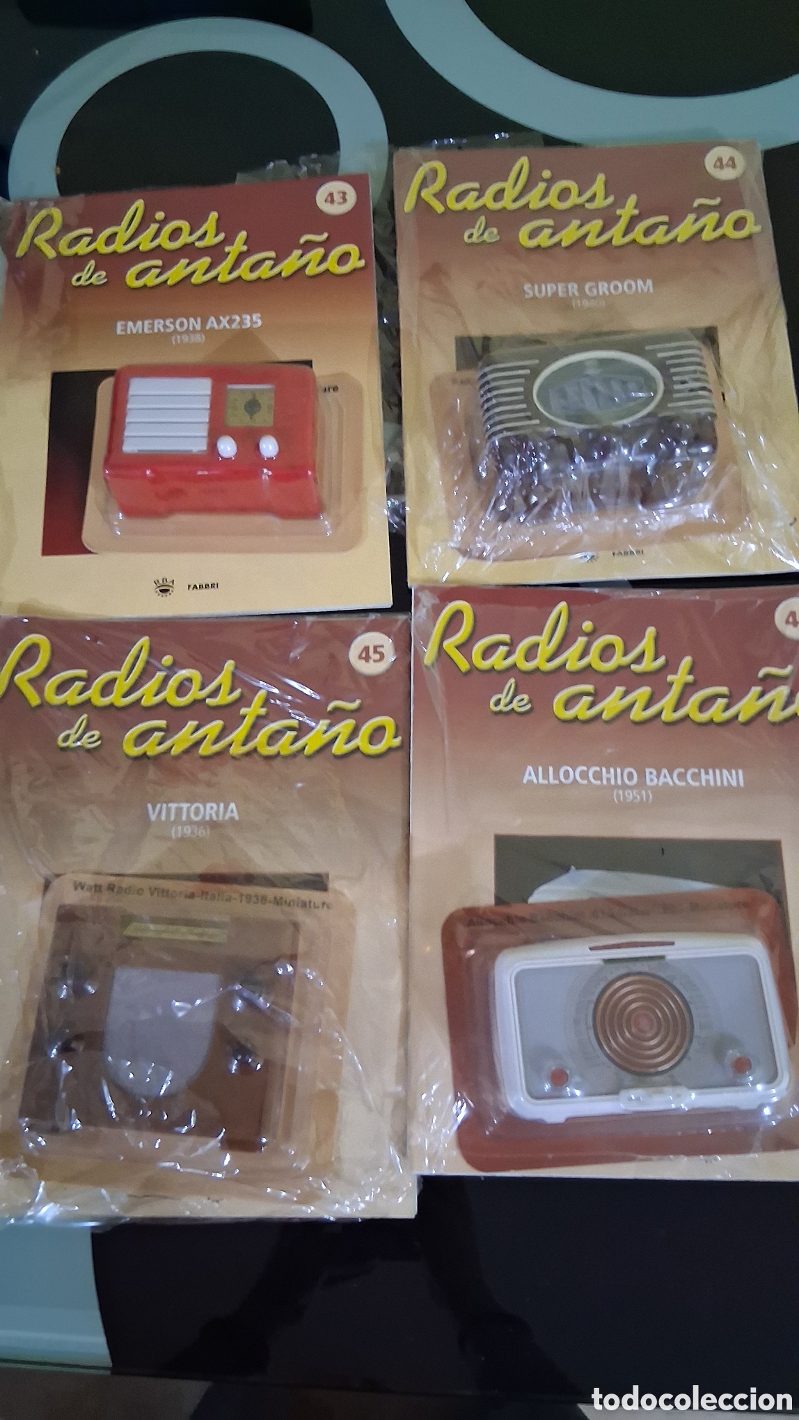 Radios antiguas: 4 MINI RADIOS DE ANTA&Ntilde;O AM/AF - Foto 1