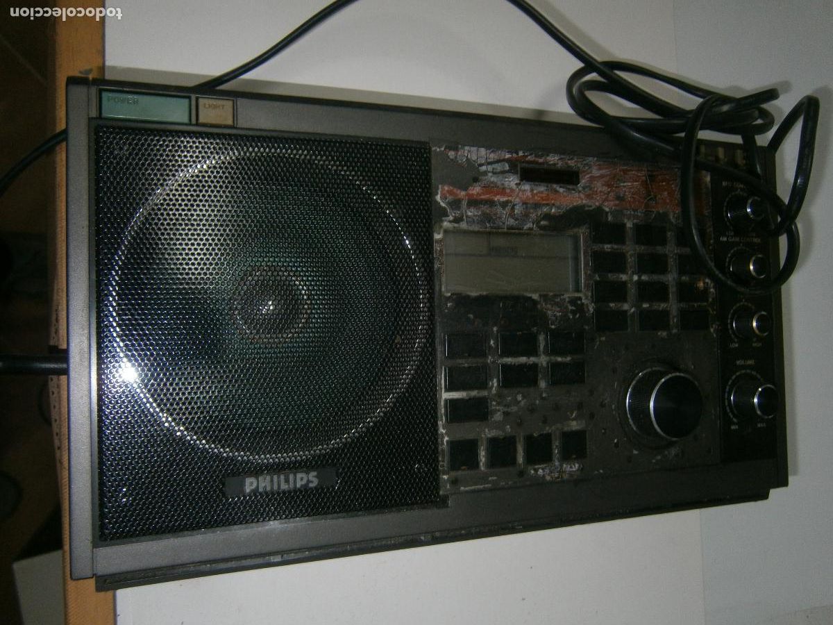 Radios antiguas: ANTIGUO RECEPTOR MULTIBANDAS PHILIPS MOD. 2935 FUNCIONANDO
