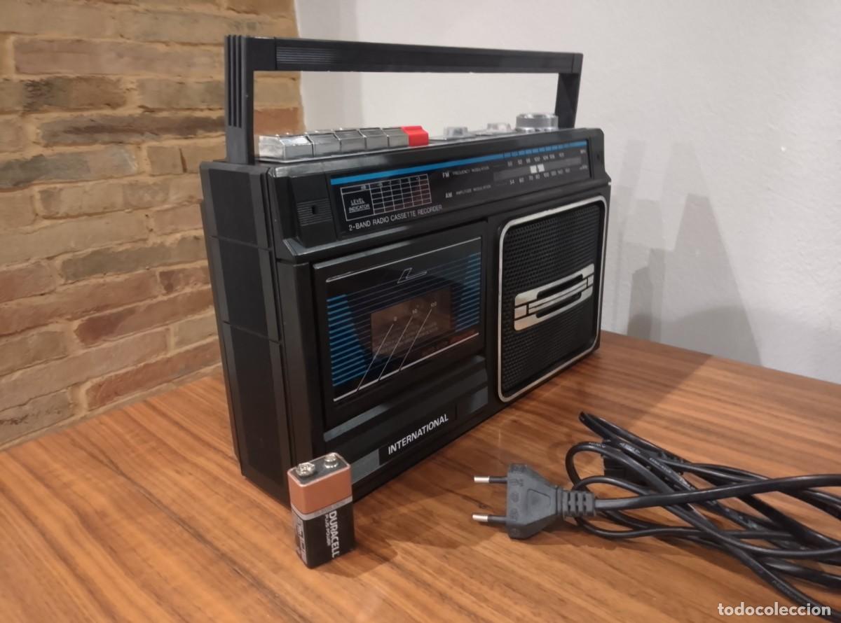 Radios antiguas: Radio cassette International - Foto 2