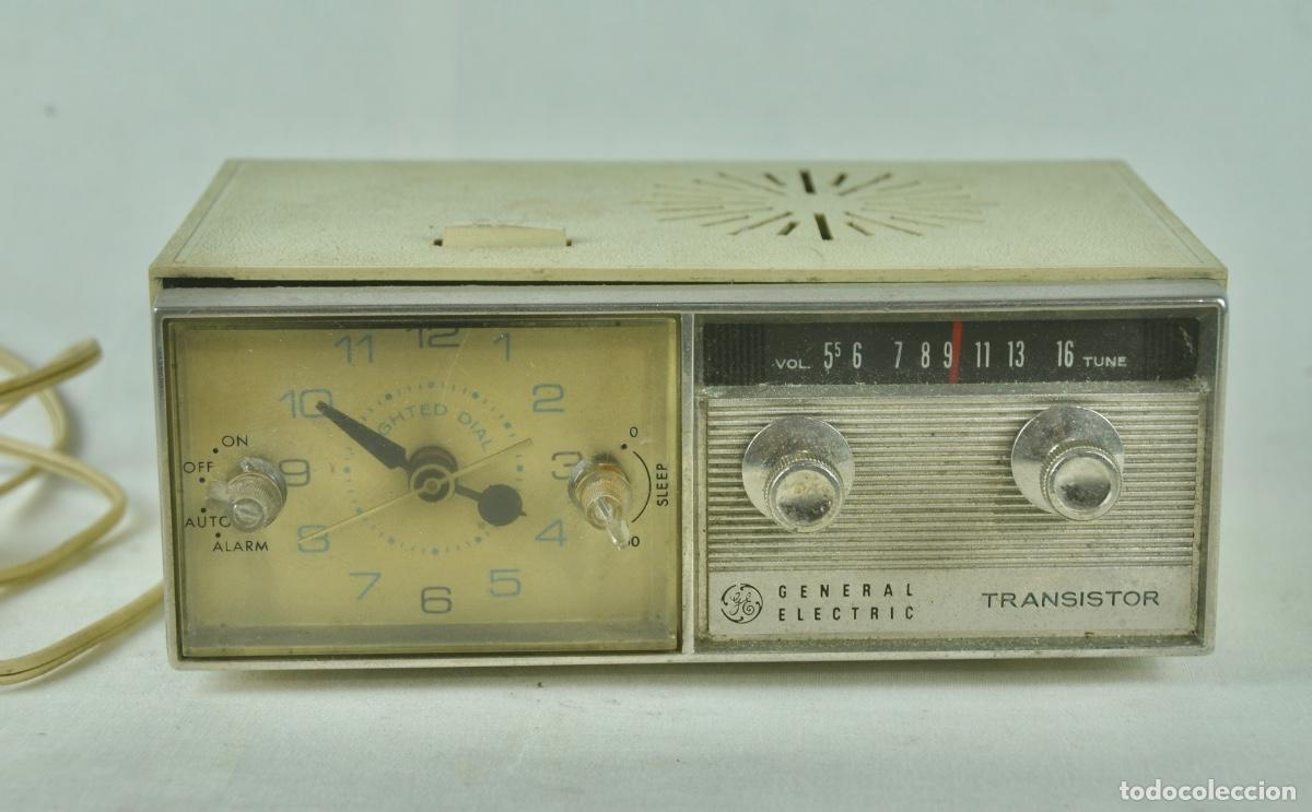 Radios antiguas: Radio despertador General Electric