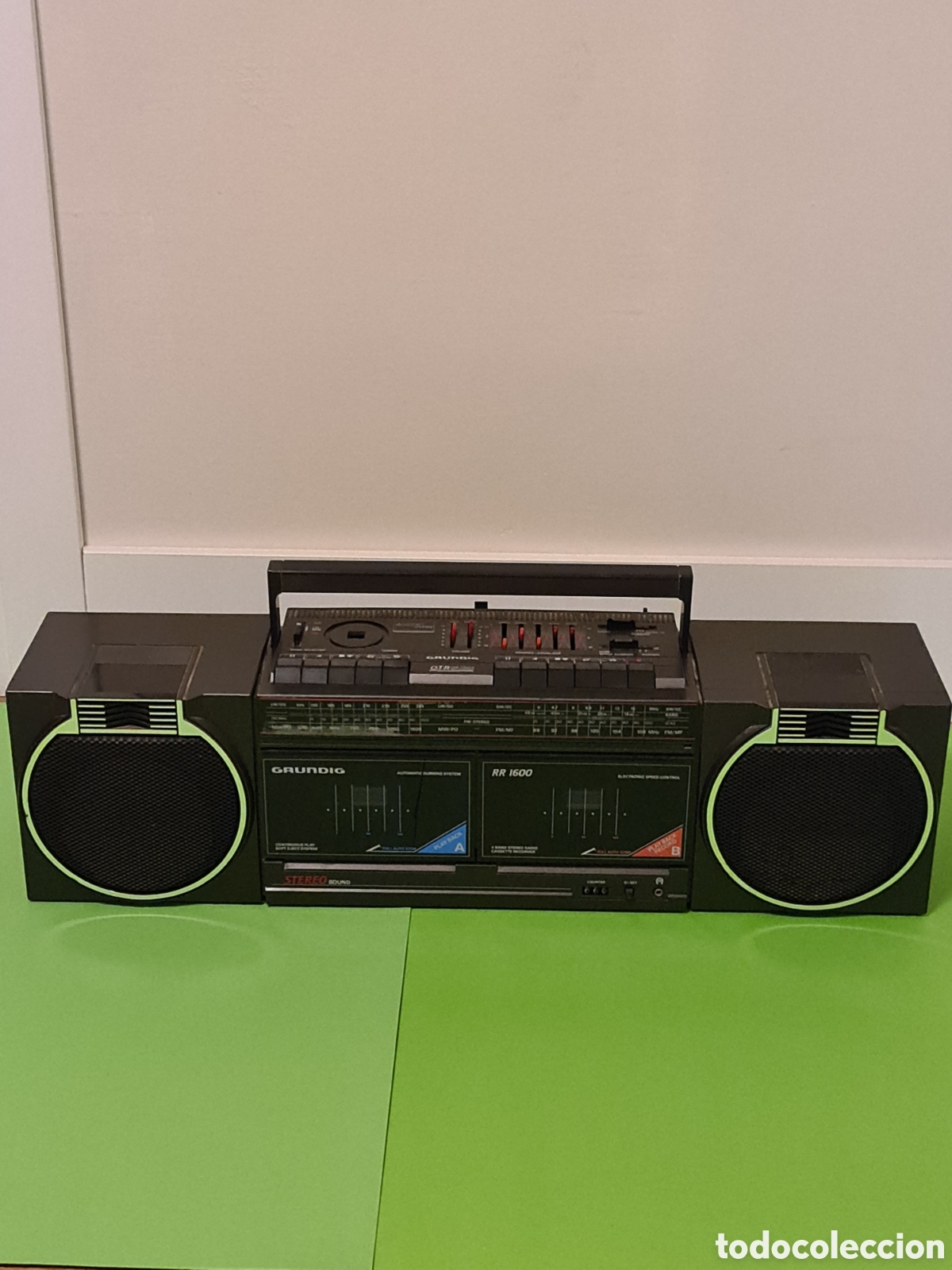Radios antiguas: Radio cassette Grundig RR 1600.