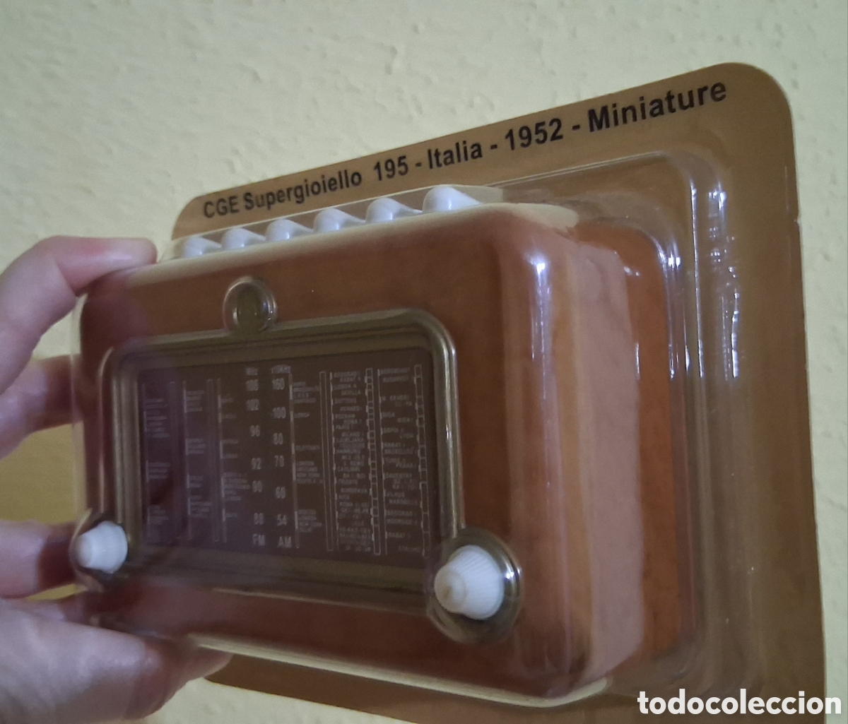 Alte Radios: 2 Miniaturas Radios de Anta&ntilde;o