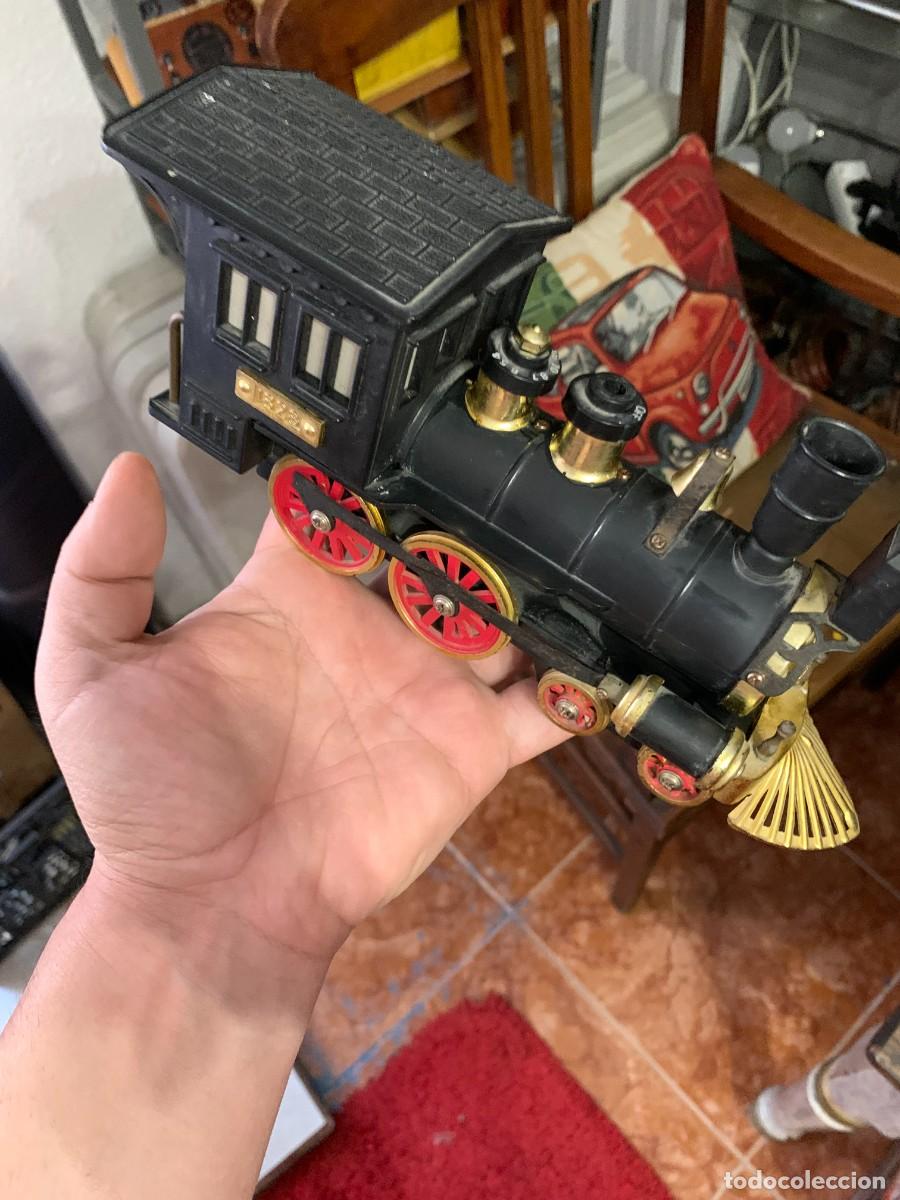 Radios antiguas: radio locomotora made in hong kong funciona