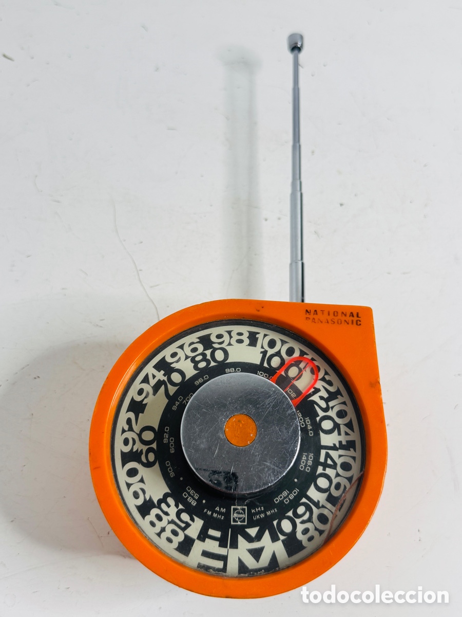 Radios antiguas: National Panasonic RF-93 'Rolling Tone' radio 1970s Pop Design Solo Piezas