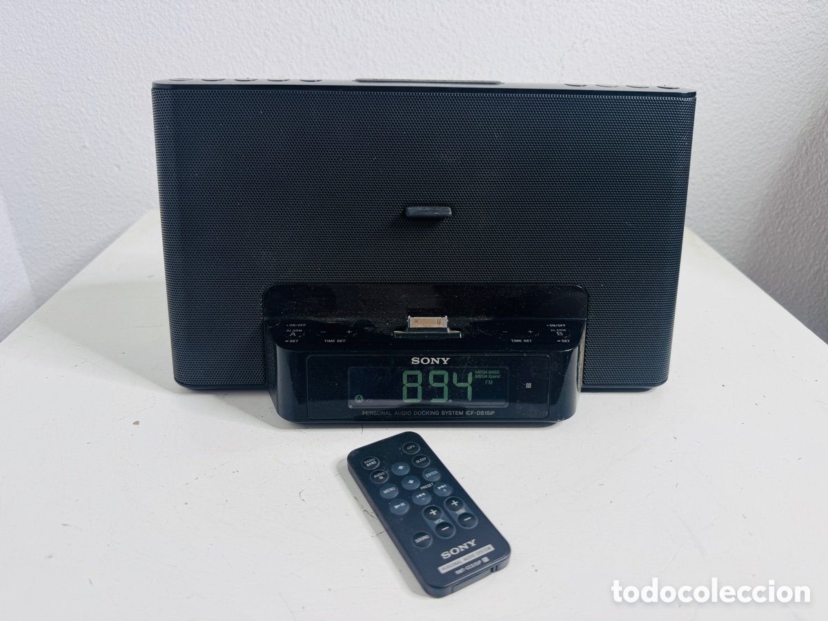 Radios antiguas: Radio despertador Dock Sony ICF-DS15iP