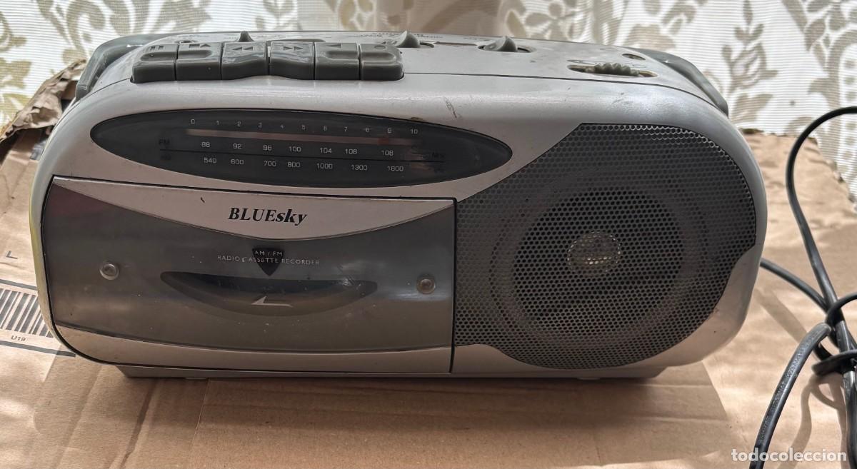 Radios antiguas: RADIO BLUESKY PARA COLECCIONISMO O REPARACION. RADIOCASSE-09