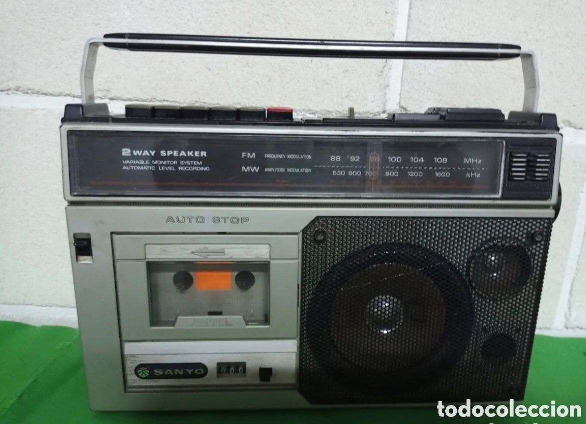 Radios antiguas: Radio cassette sanyo - Foto 1