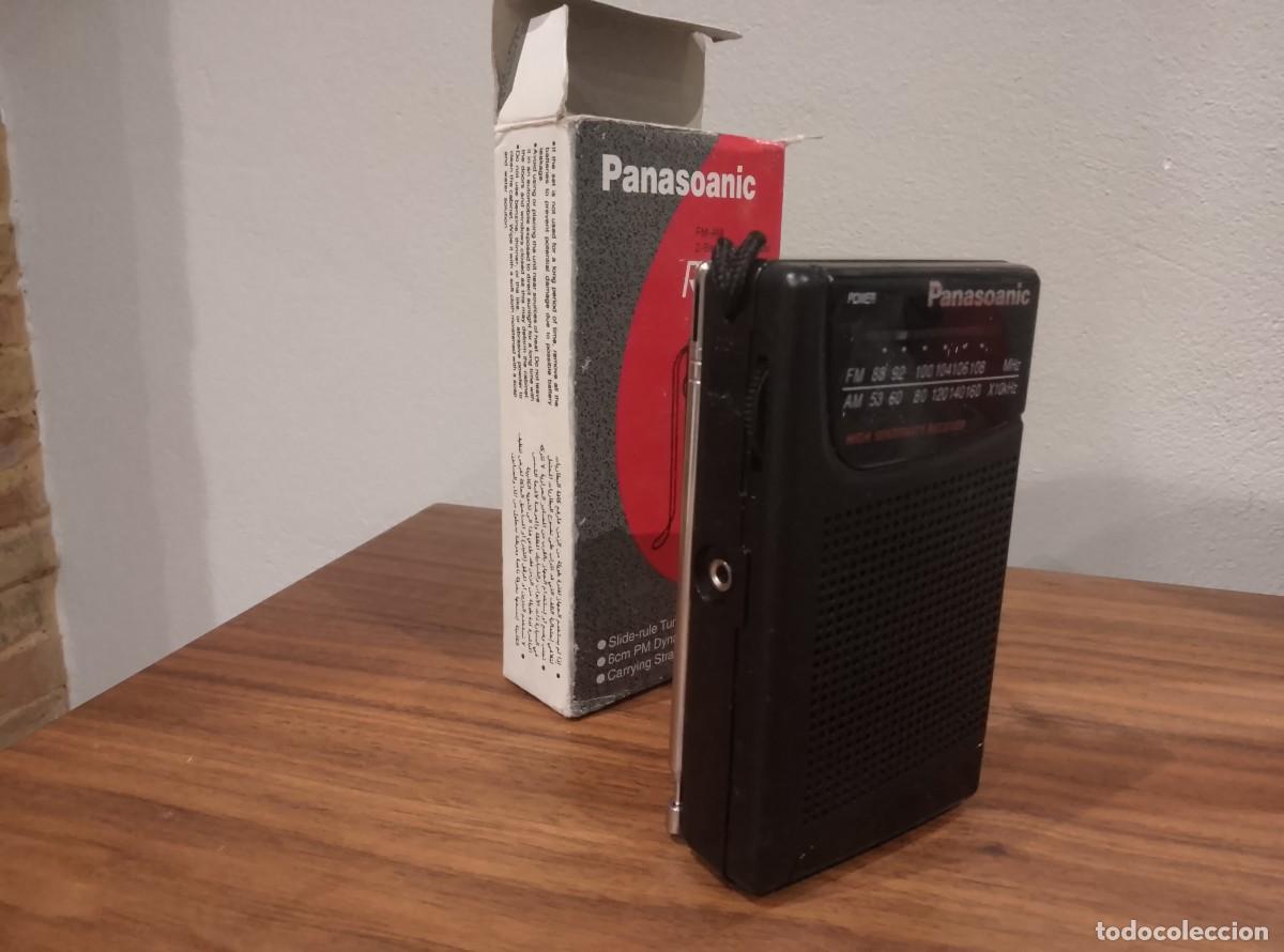 Radios antiguas: Radio transistor Panaosonic RF521 - Foto 2