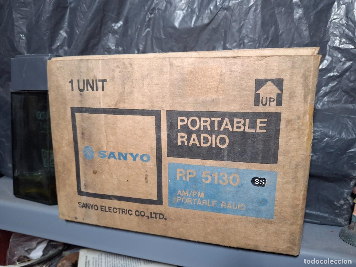 Radios antiguas: Antigua caja para radio SANYO RP5130 AM FM Electric (SOLO CAJA)